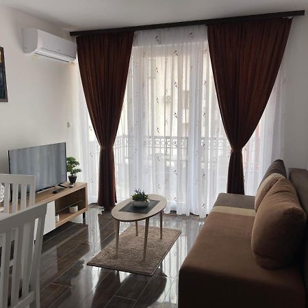 Veliko Gradište Apartmani Zivkovic Srebrno Jezero מראה חיצוני תמונה