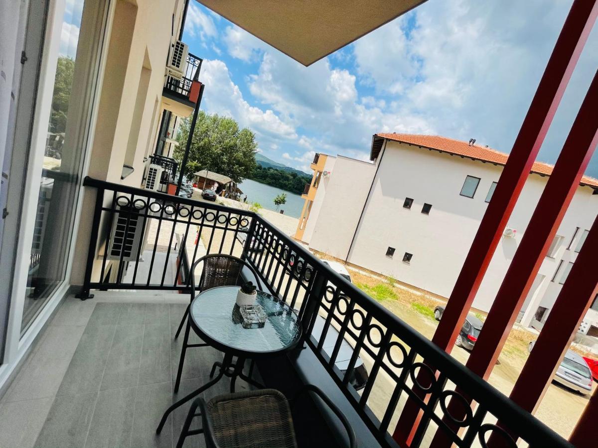 Veliko Gradište Apartmani Zivkovic Srebrno Jezero מראה חיצוני תמונה